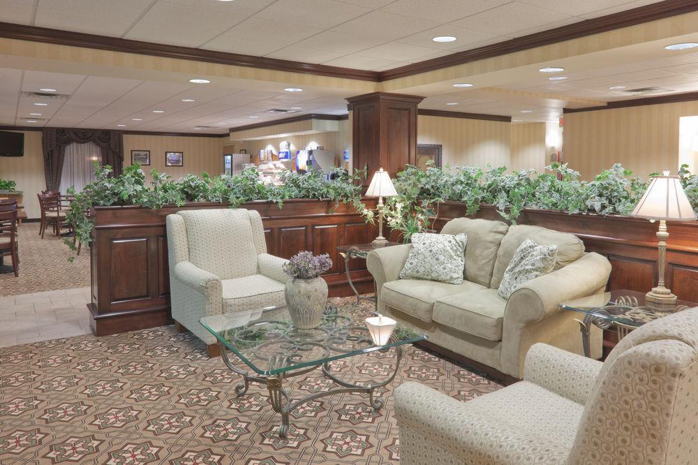Holiday Inn Express Greensburg By Ihg Екстер'єр фото