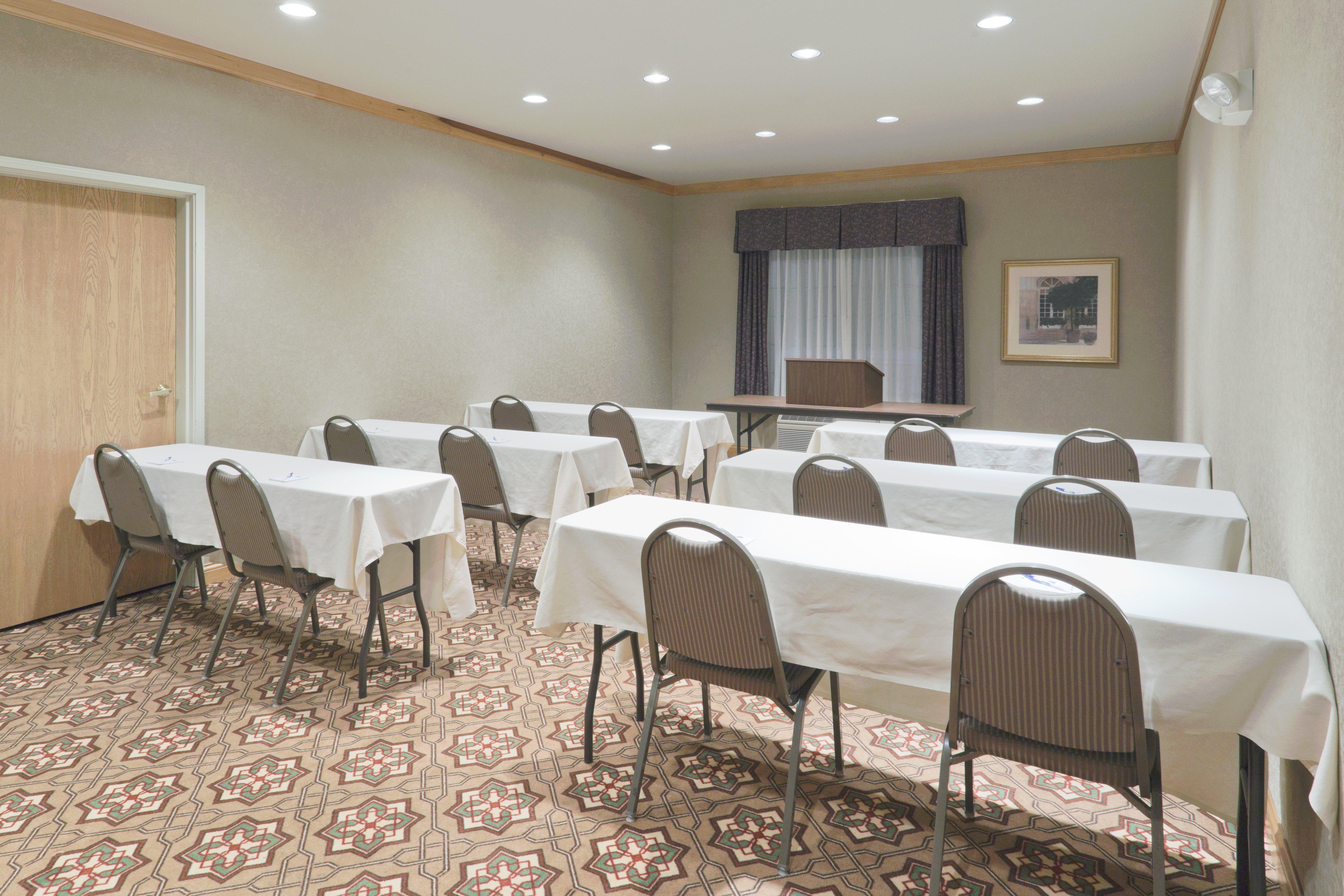 Holiday Inn Express Greensburg By Ihg Екстер'єр фото