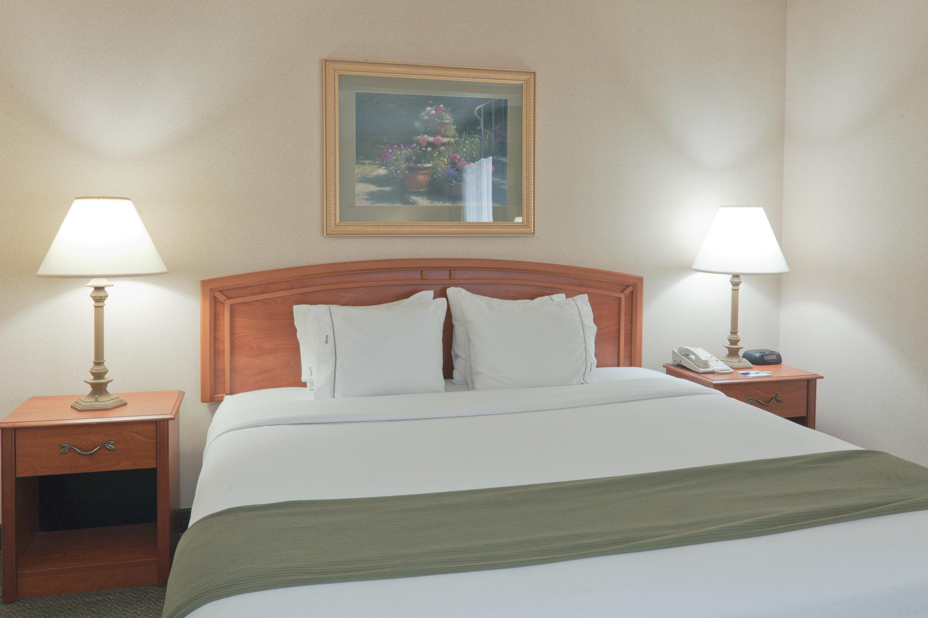 Holiday Inn Express Greensburg By Ihg Номер фото