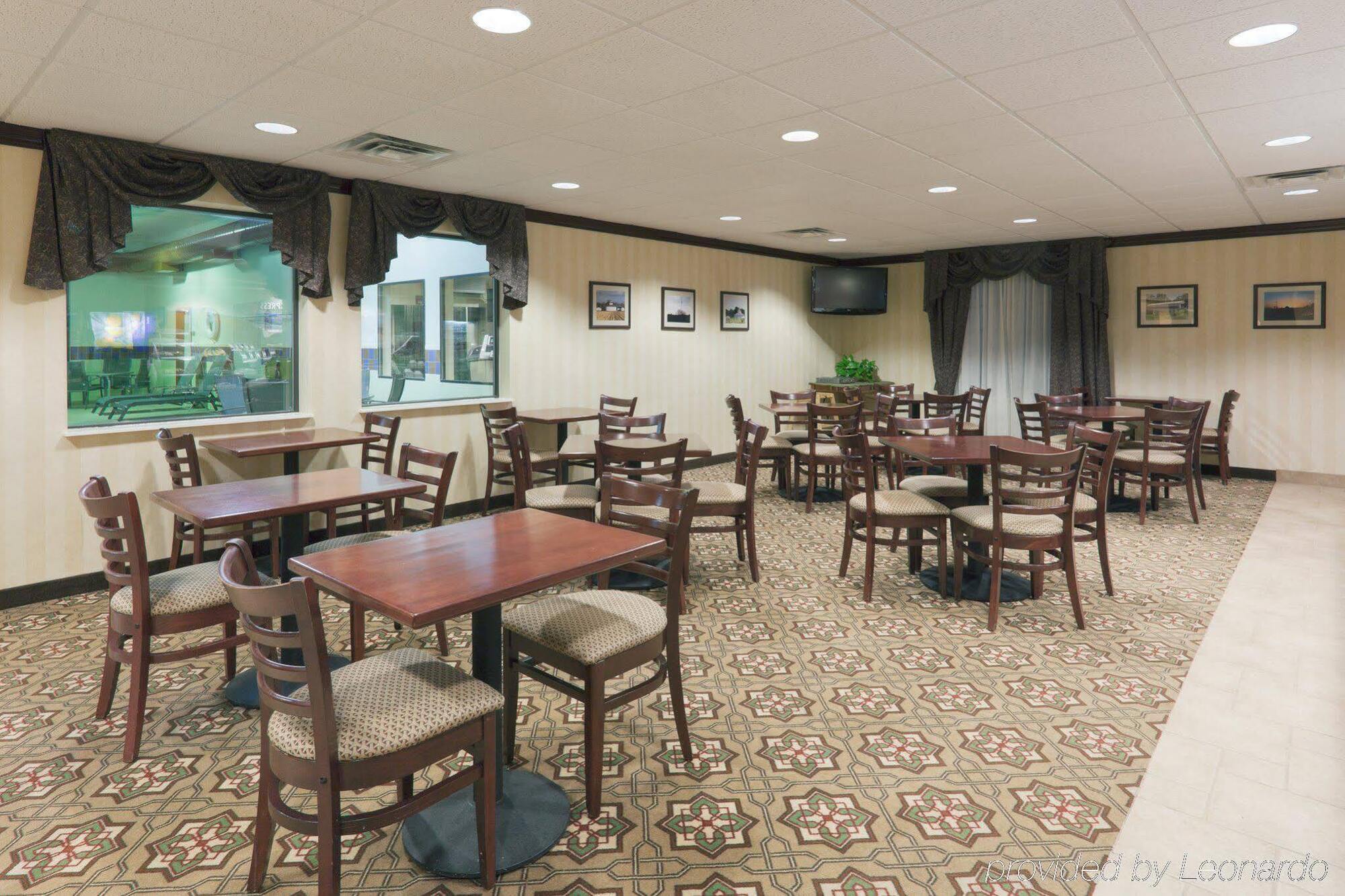 Holiday Inn Express Greensburg By Ihg Екстер'єр фото
